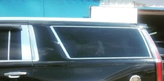 Хромированные накладки на рамку заднего стекла Cadillac Escalade